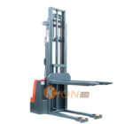 Электрический штабелер 1т высота подъема 2900мм Noblelift ECL 1029