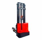 Электрический штабелер 1.5т высота подъема 3000мм Heli CDD15J-3000 Li-Ion