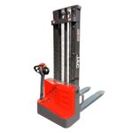 Электрический штабелер 1.5т высота подъем 4000мм JAC CDD1540 Тяговая батарея (гелевая закрытого типа АКБ)